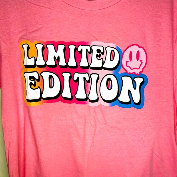NWT~ 🔥 On Fire 🔥 - “Limited Edition” Pink Women’s T-Shirt - Picture 5 of 7